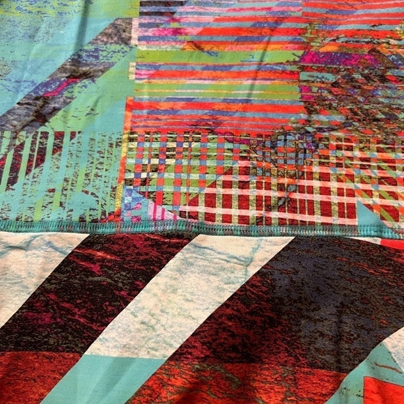 DONAJO COLORFUL ATHLETIC SKORT SIZE 1 ABSTRACT PATTERN - Picture 11 of 11